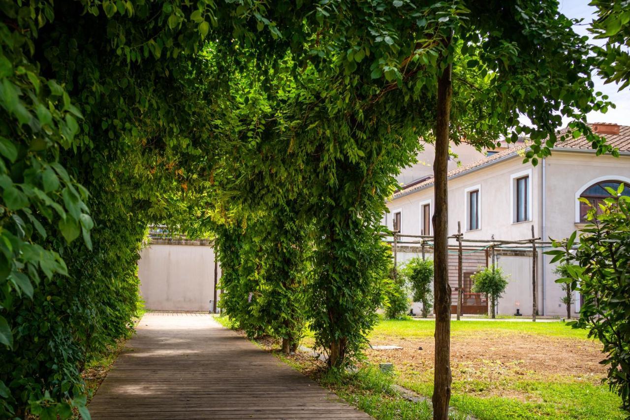 Palazzo San Giovanni Panzió Cava deʼ Tirreni Kültér fotó